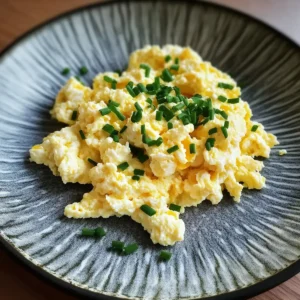 Creamy Cottage Cheese Scrambled Eggs