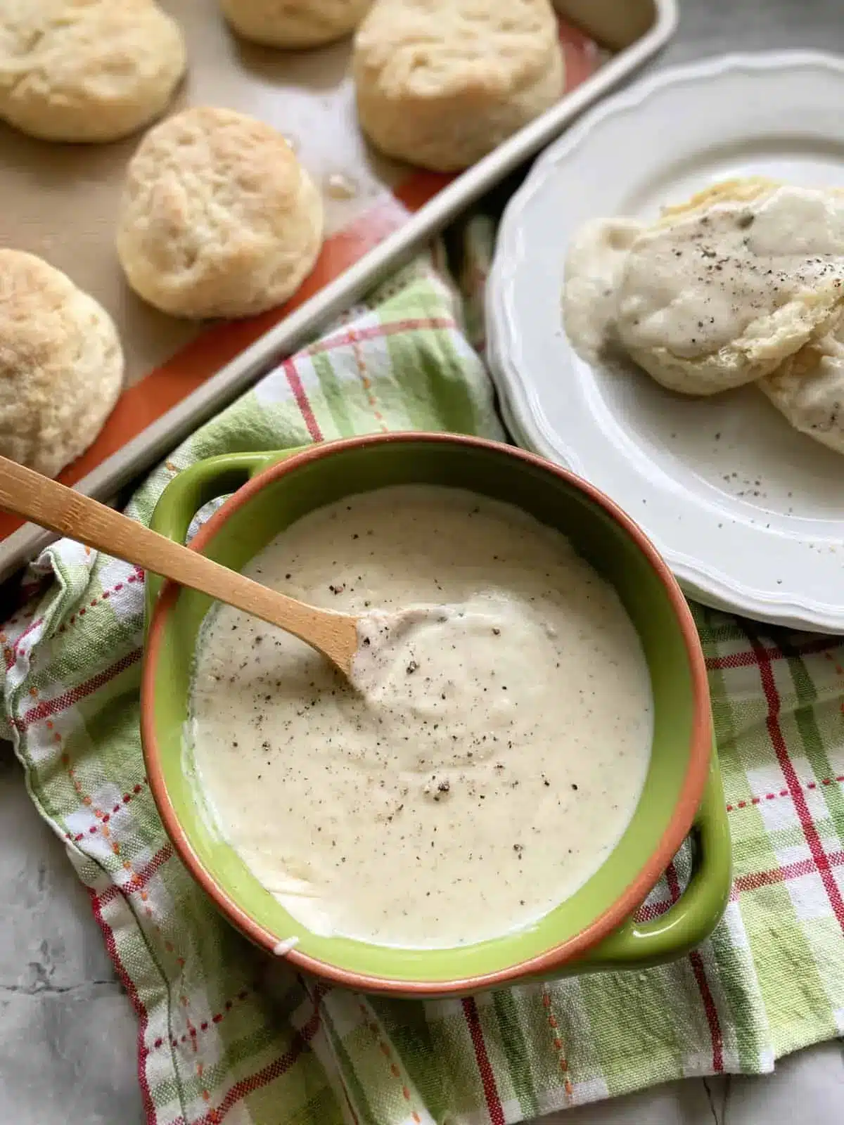 Homemade White Gravy